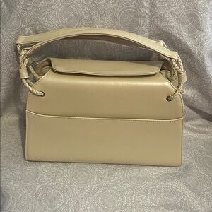 New Without Tag Elegant Cream Handbag